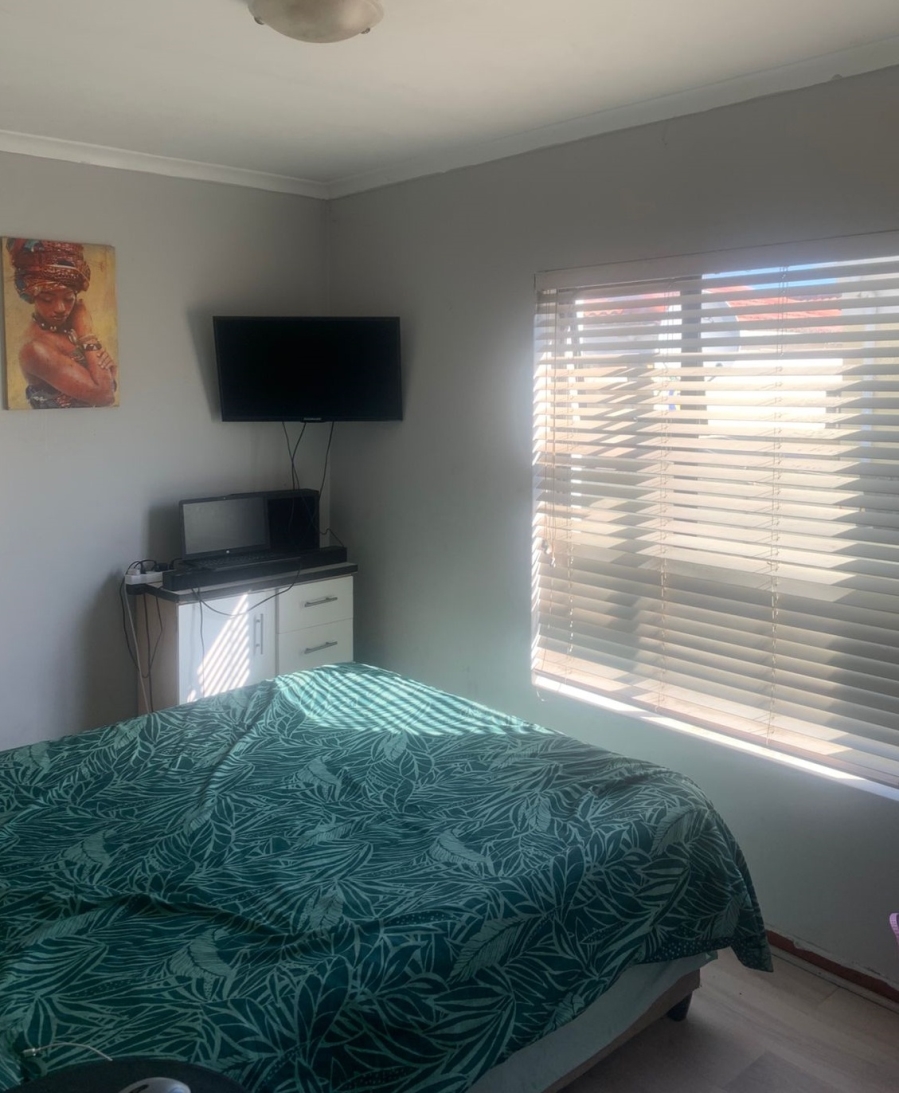 3 Bedroom Property for Sale in Stellendale Western Cape